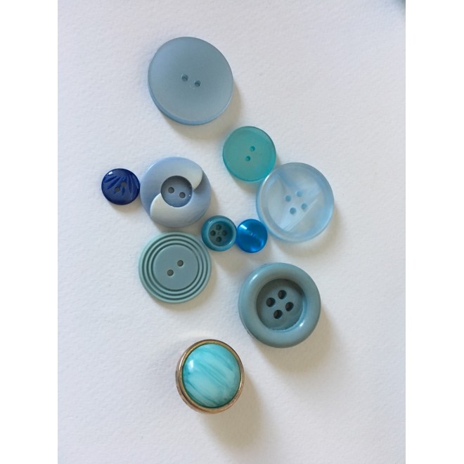 Lot de boutons bleus vintage