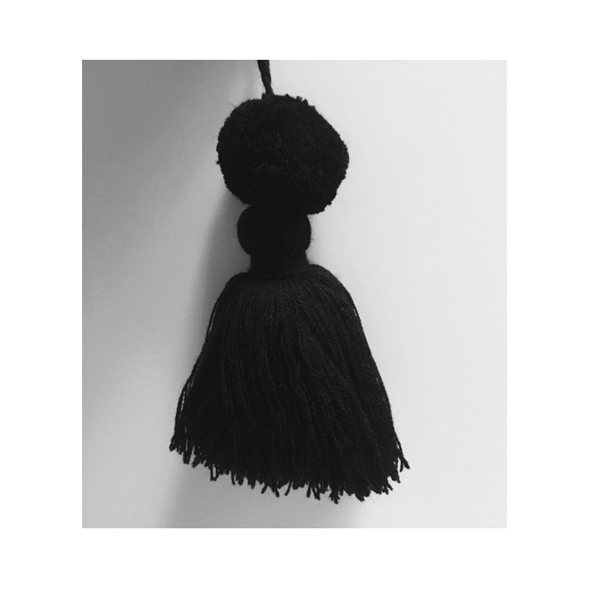 Pompon noir pampille