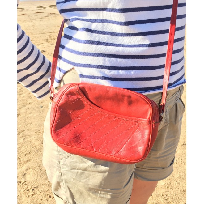 petit sac rouge vintage